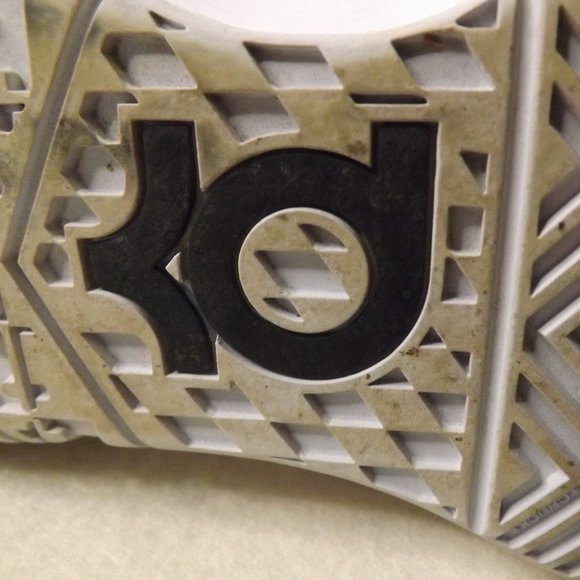 Nike KD Sneakers- Men's 10 - Picture 12 of 13